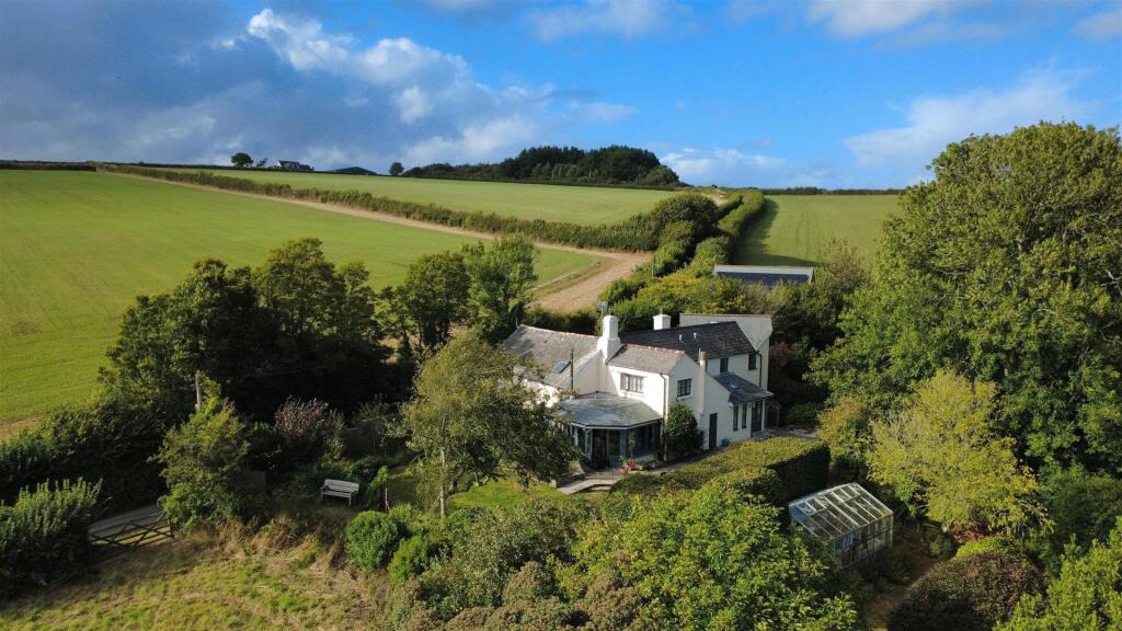 Main image of property: Lanteglos, Fowey