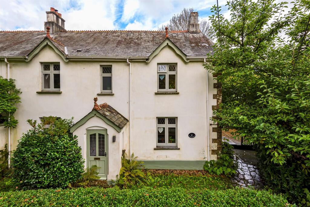 Main image of property: Harrowbarrow, Callington