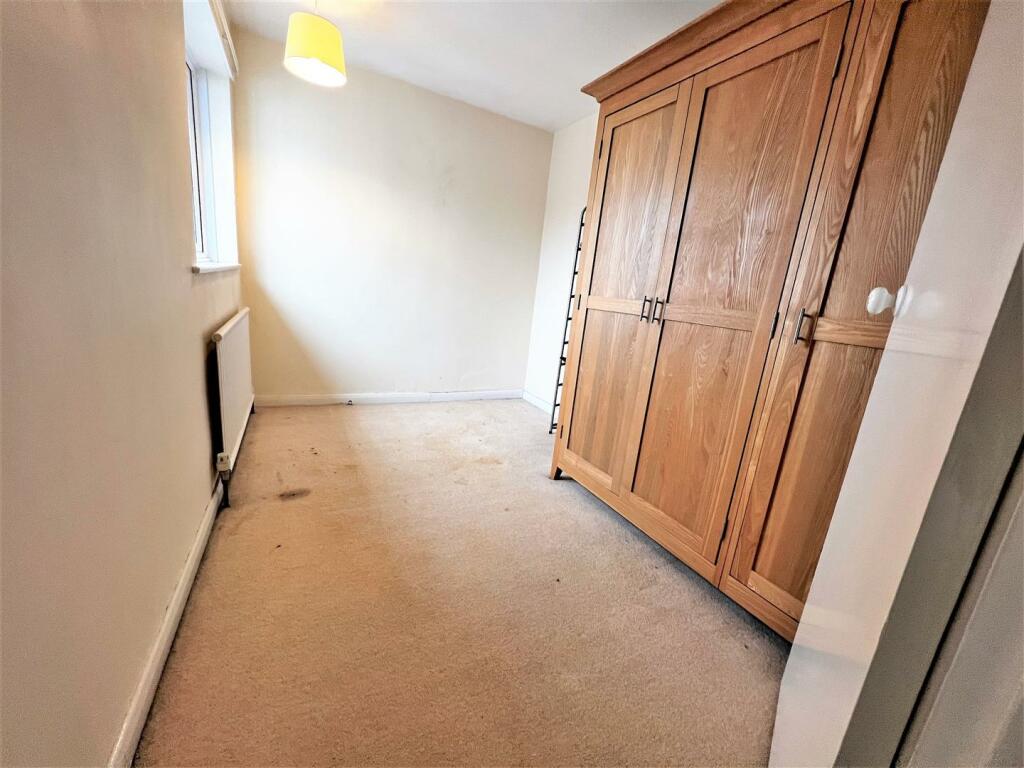 4 bedroom detached house for sale in Vivian Avenue, Grimsby, N.E. Lincs