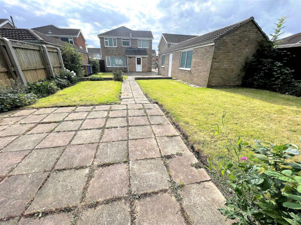 4 bedroom detached house for sale in Bolingbroke Road, Cleethorpes, N.E