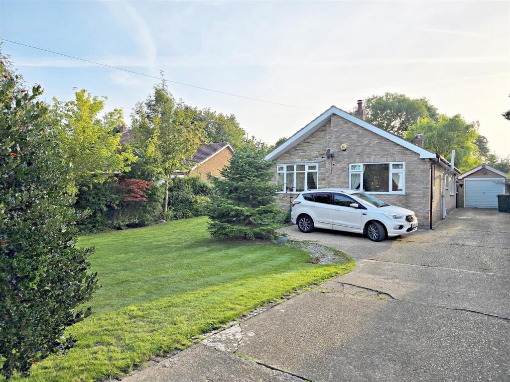 Main image of property: Sea Dyke Way, Marshchapel, Grimsby, East Lindsey, DN36 5SX