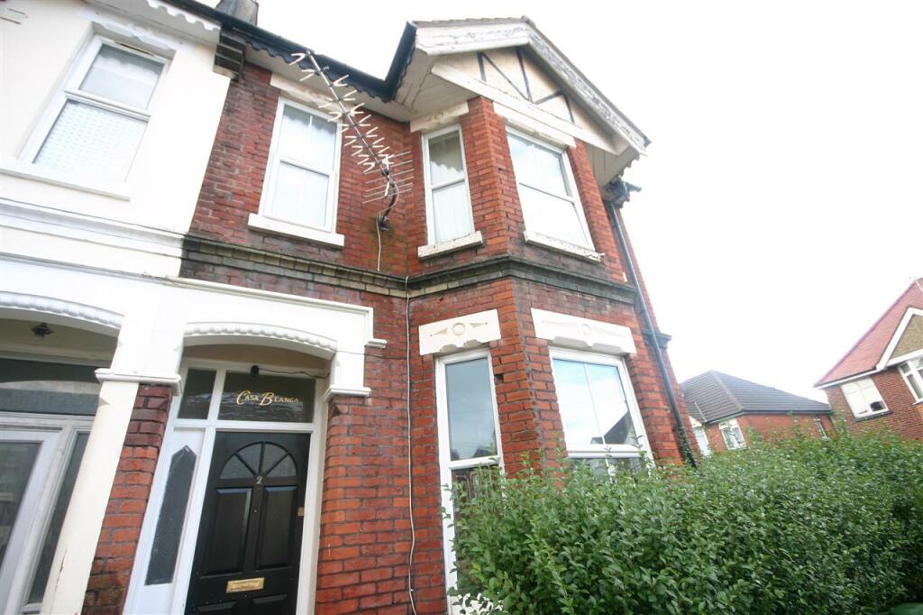 Studio flat for rent in Shakespeare Avenue, Southampton, SO17