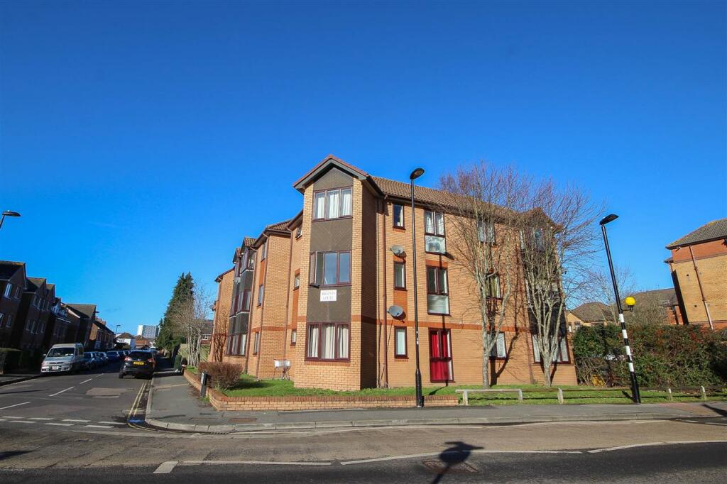 Main image of property: Regents Court, 32 St Edmunds Road, Southampton