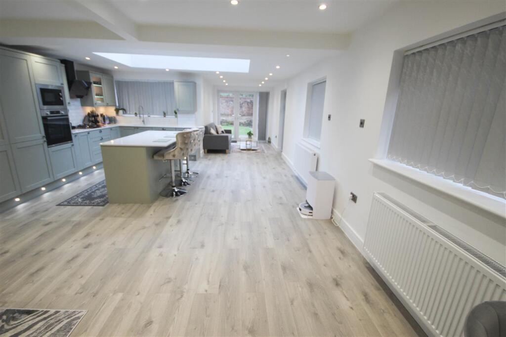 Main image of property: Oakmount Avenue, Southampton