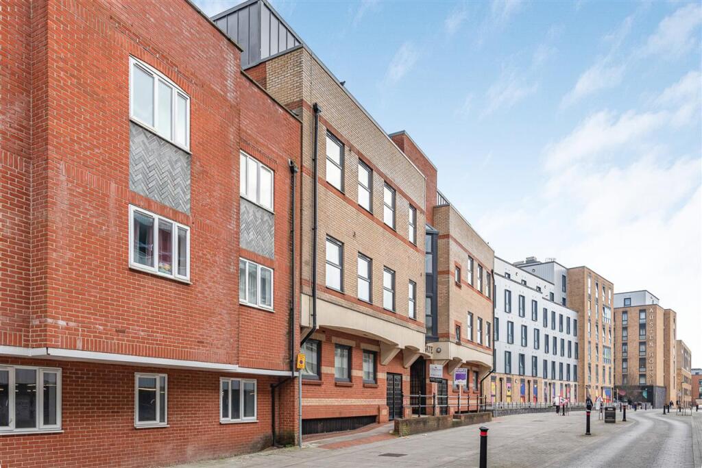 Main image of property: Saxon Gate, Back Of The Walls, Southampton