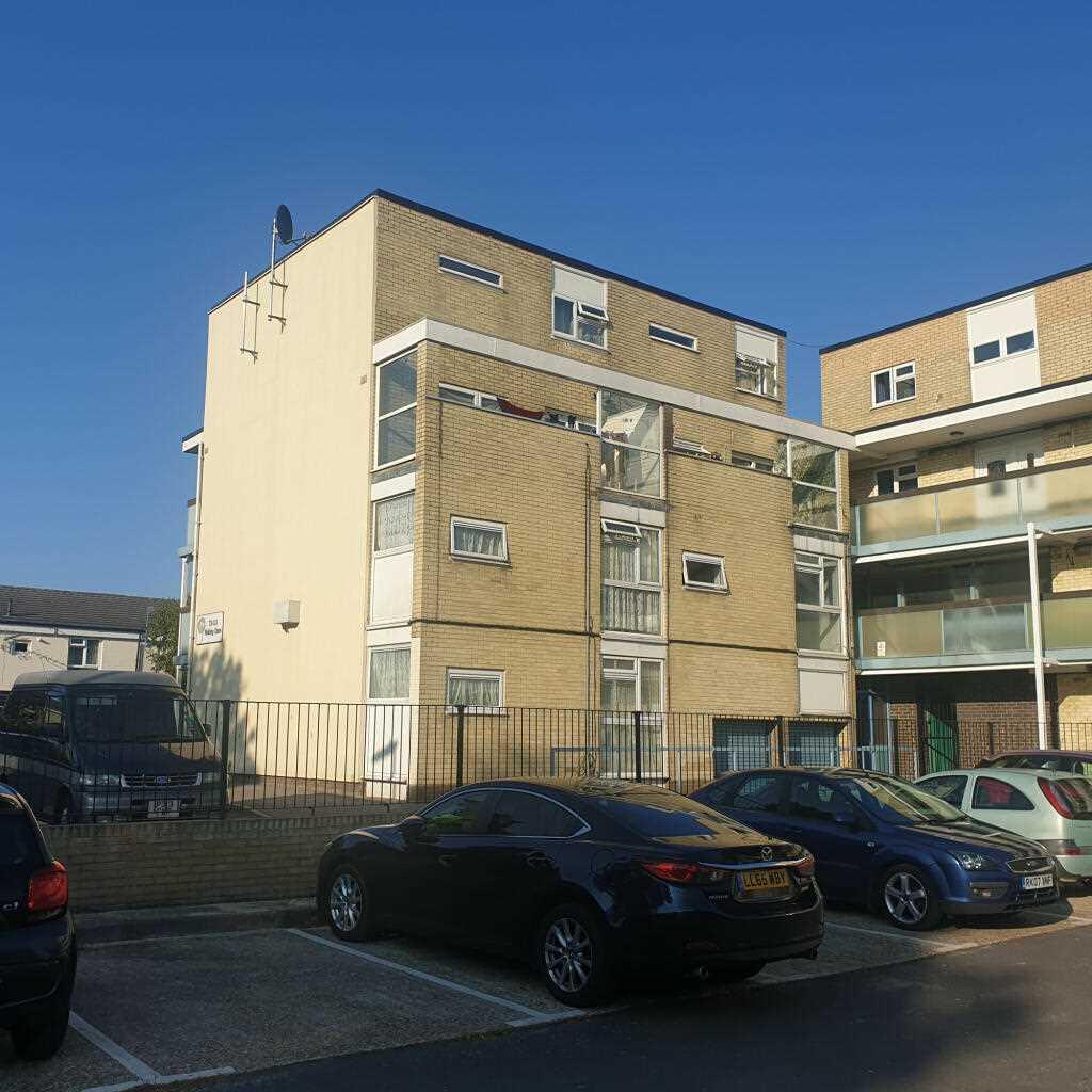 Main image of property: Ridding Close, Southampton
