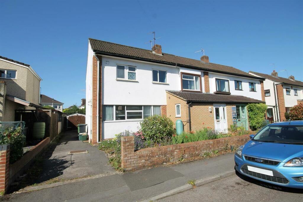 3 bedroom semidetached house for sale in Amberley Close, Downend