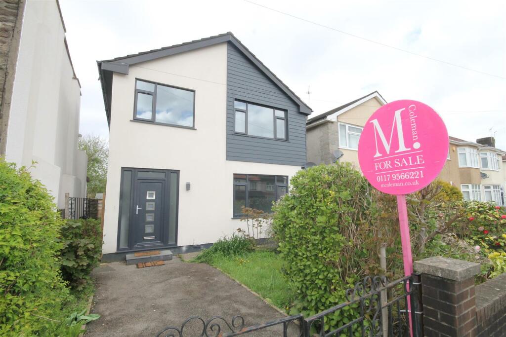 3 bedroom detached house for sale in Overndale Road, Downend, BS16