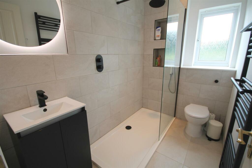 Additional property image - Cave Close, Downend, Bristol