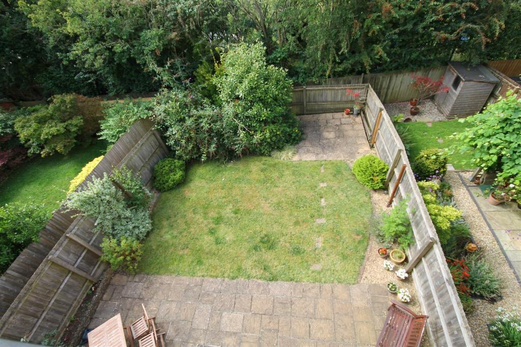 Additional property image - Cave Close, Downend, Bristol