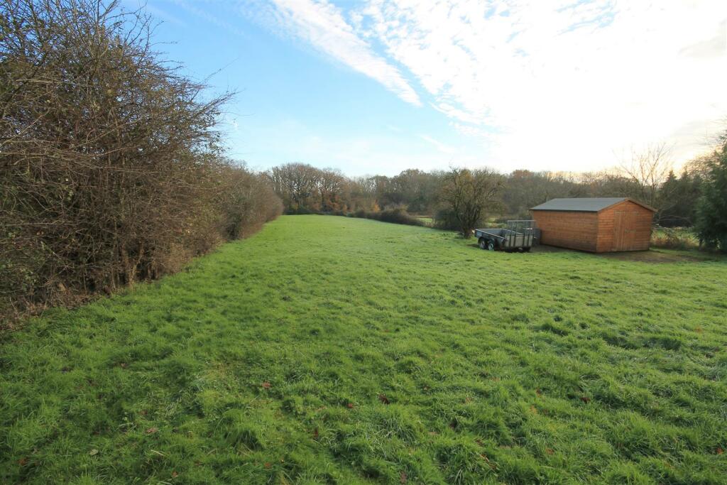 Additional property image - Ram Hill, Coalpit Heath, Bristol