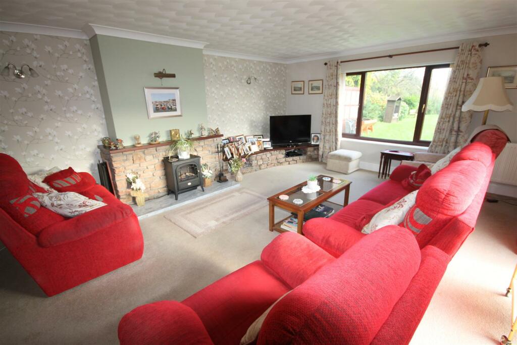 Additional property image - Ram Hill, Coalpit Heath, Bristol