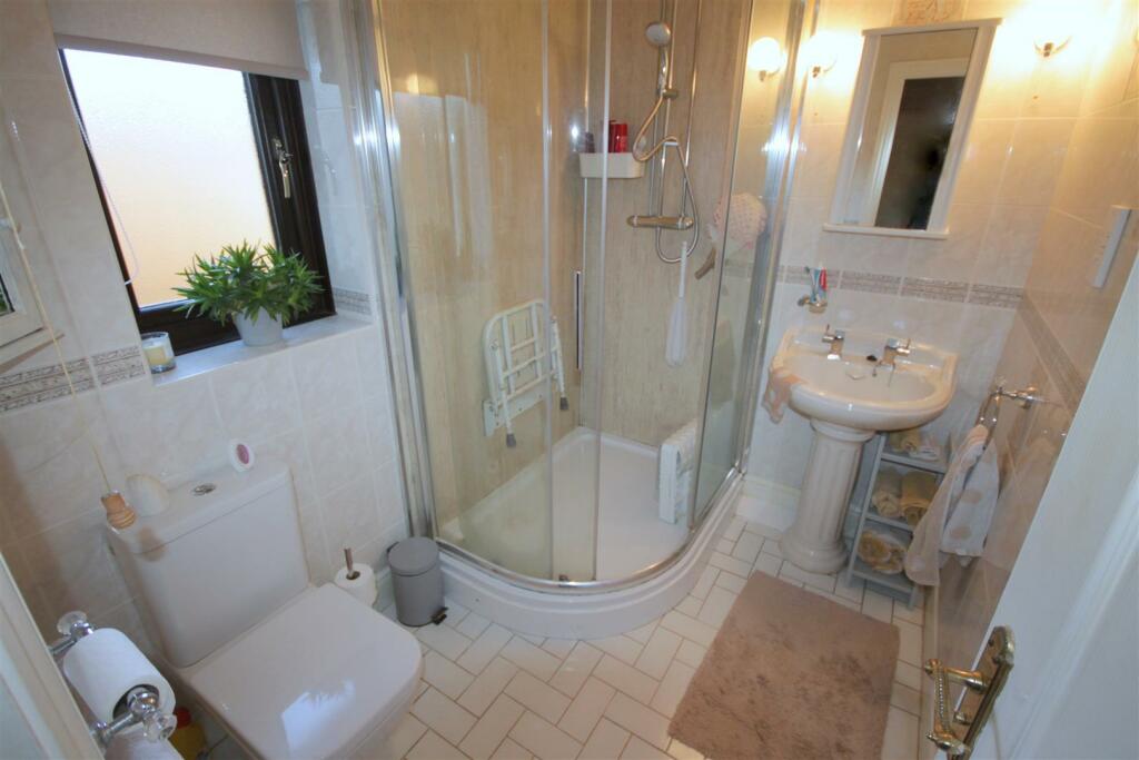 Additional property image - Ram Hill, Coalpit Heath, Bristol