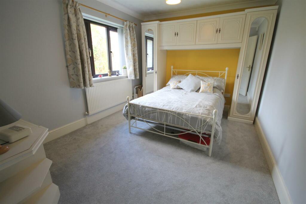 Additional property image - Ram Hill, Coalpit Heath, Bristol