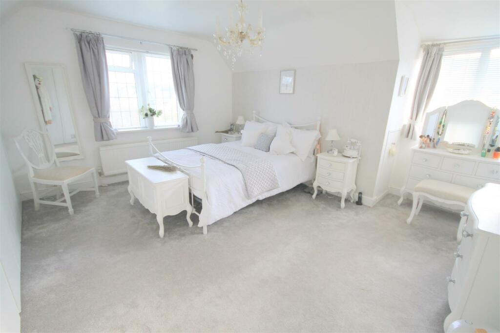 Additional property image - Riverwood Road, Frenchay, Bristol