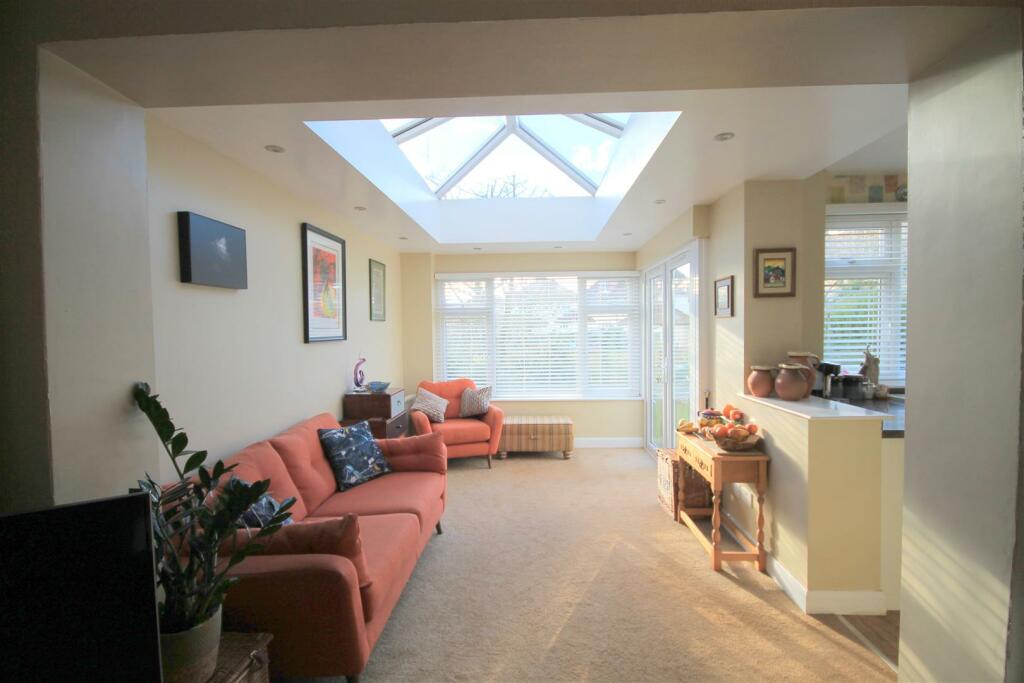 Additional property image - Cleeve Hill, Downend, Bristol
