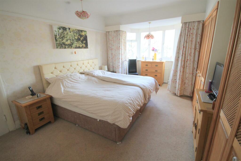 Additional property image - Cleeve Hill, Downend, Bristol