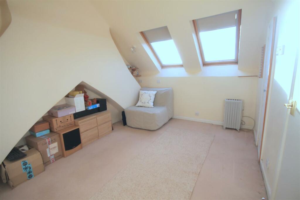 Additional property image - Cleeve Hill, Downend, Bristol