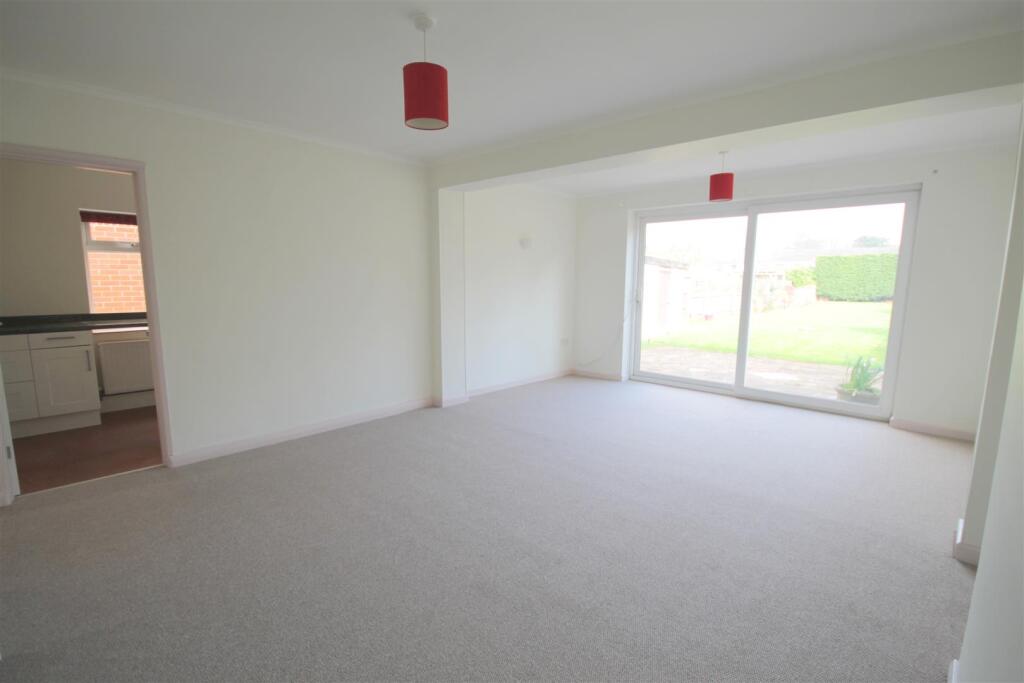 Additional property image - Malmains Drive, Frenchay, Bristol