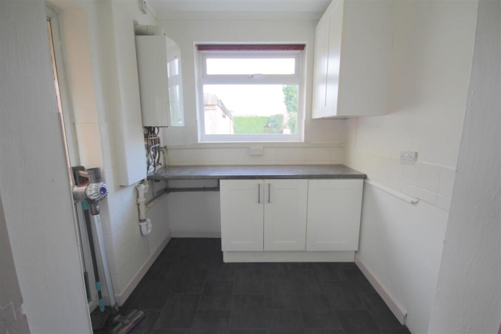 Additional property image - Malmains Drive, Frenchay, Bristol