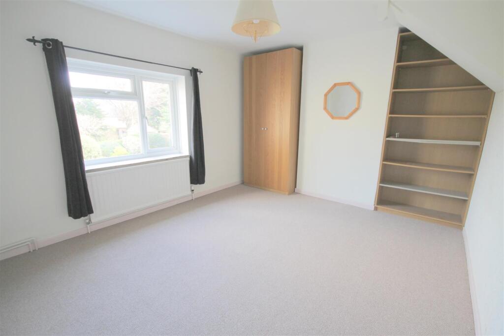 Additional property image - Malmains Drive, Frenchay, Bristol