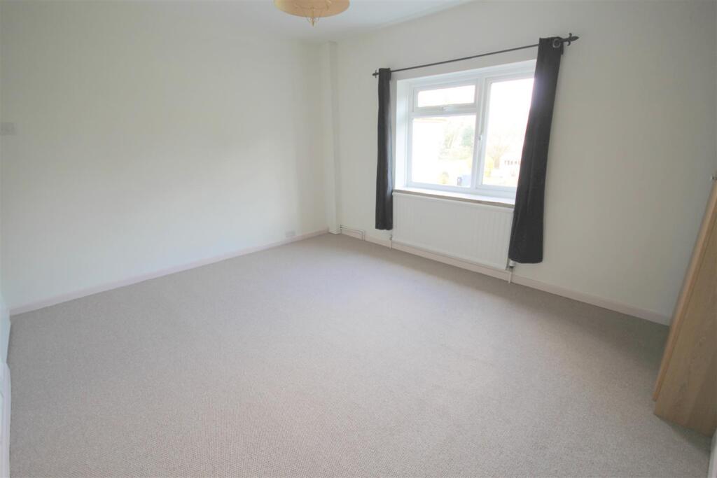Additional property image - Malmains Drive, Frenchay, Bristol