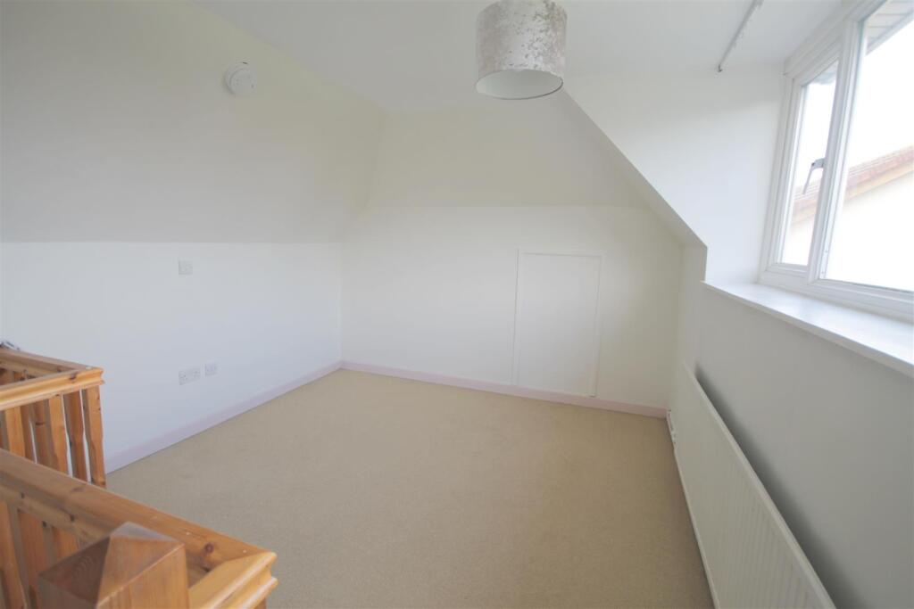 Additional property image - Malmains Drive, Frenchay, Bristol