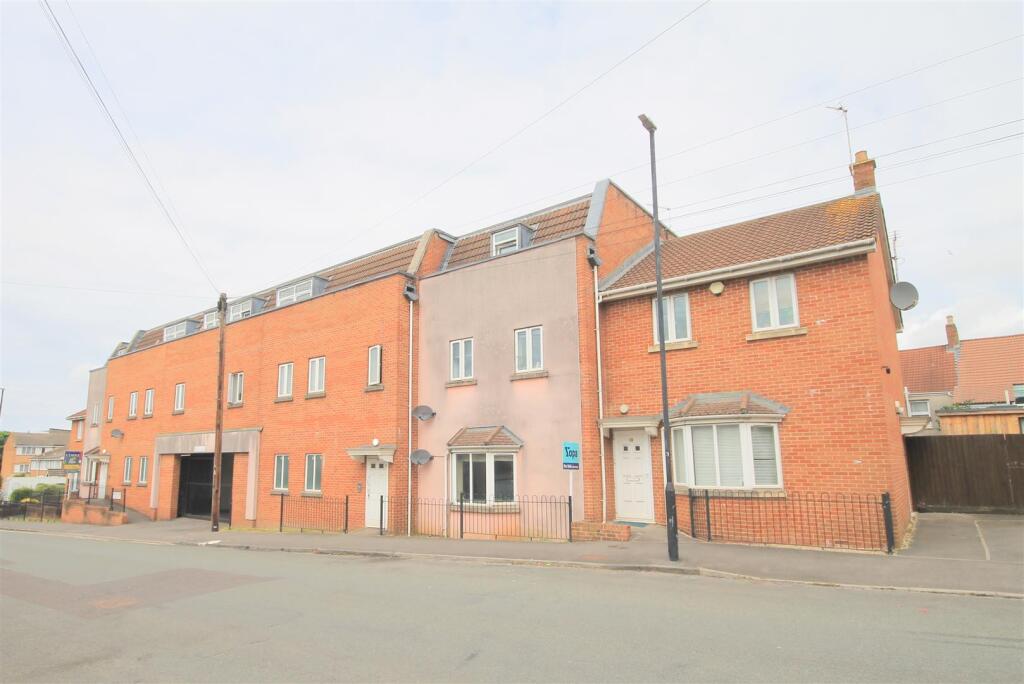 Main image of property: Victoria Place, Pile Marsh, St George, Bristol
