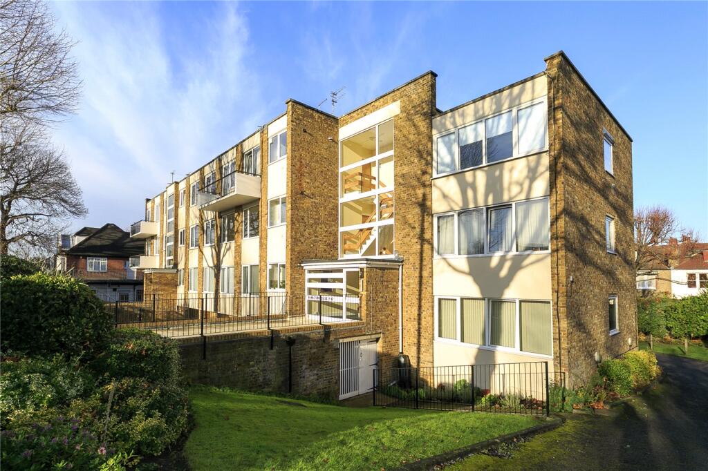 Main image of property: High Park Road, Kew, Surrey, TW9