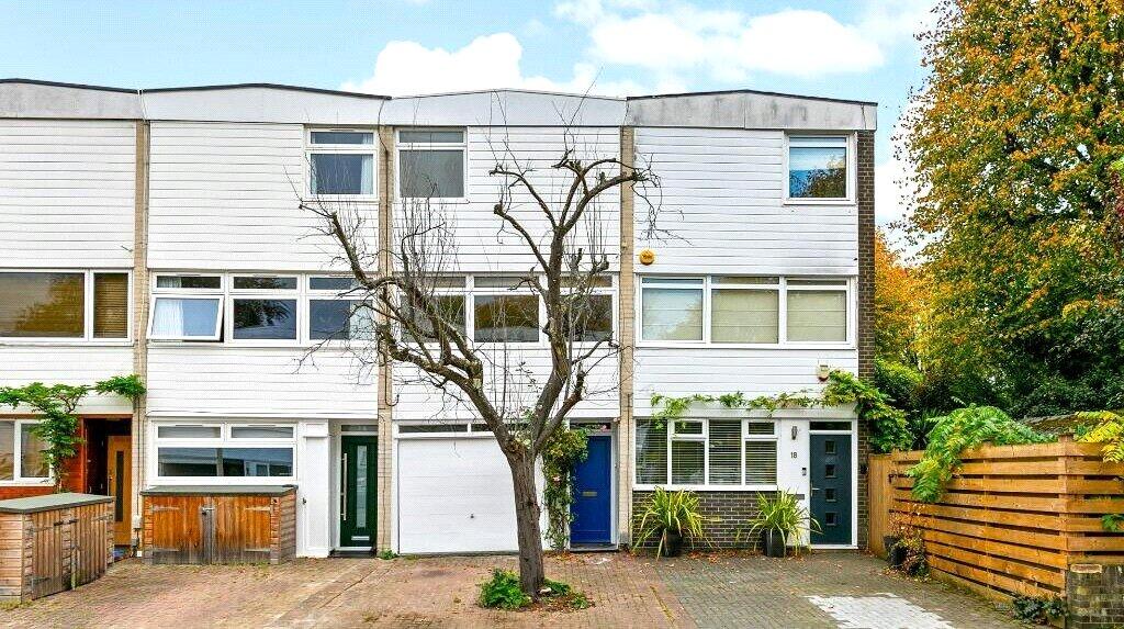 Main image of property: Paxton Close, Kew, Surrey, TW9