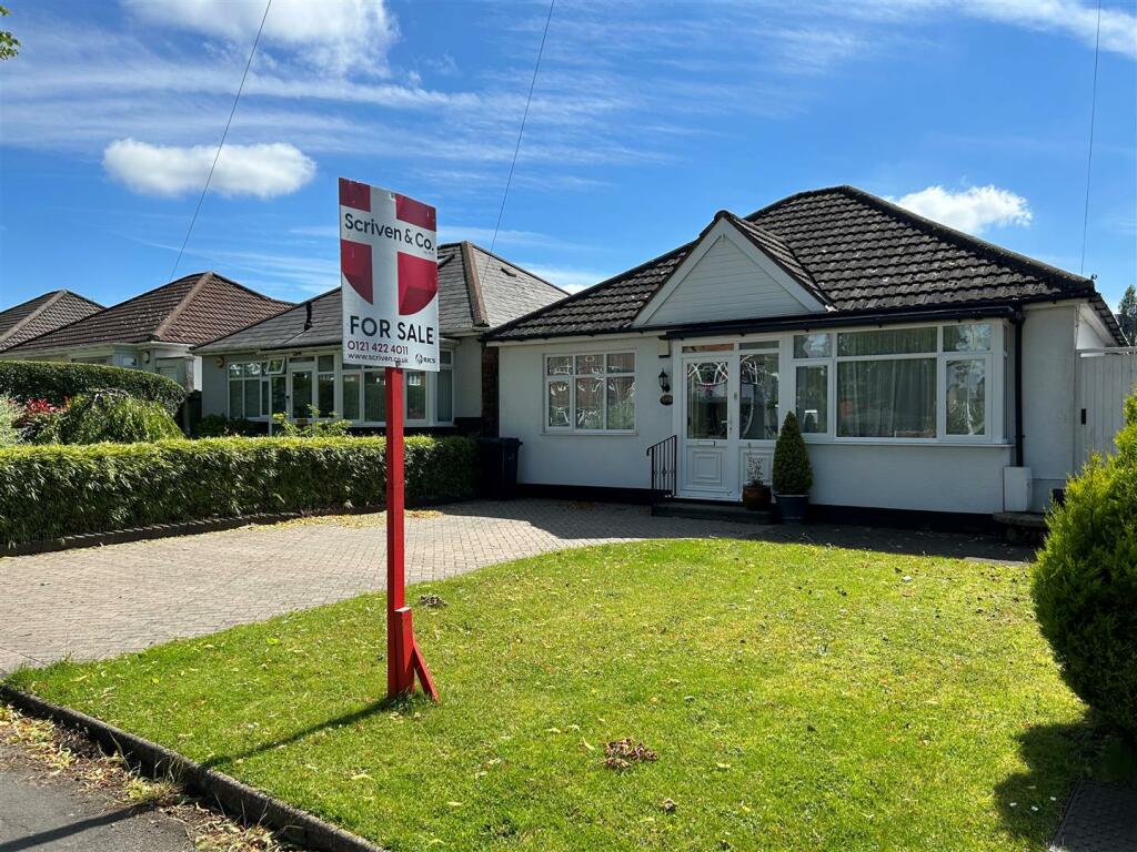2 bedroom detached bungalow for sale in Spies Lane, Halesowen, B62