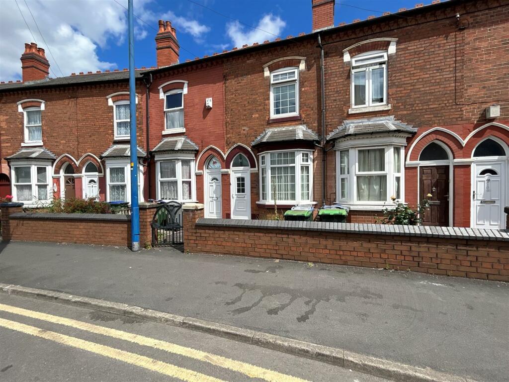 3 bedroom terraced house for sale in Windmill Lane, Smethwick, B66