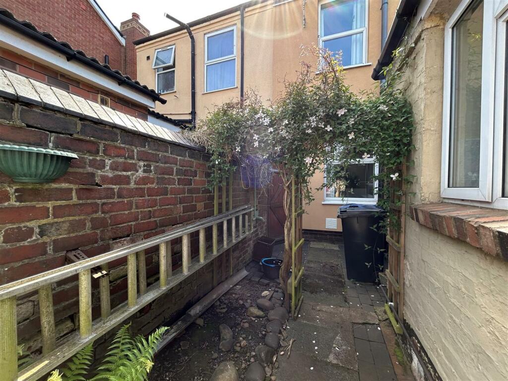 Additional property image - Basons Lane, Oldbury