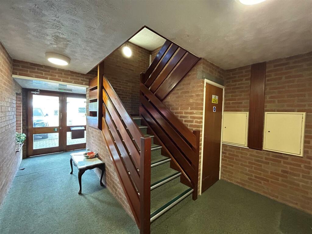 Additional property image - Flat 5 Oaklands, Halesowen