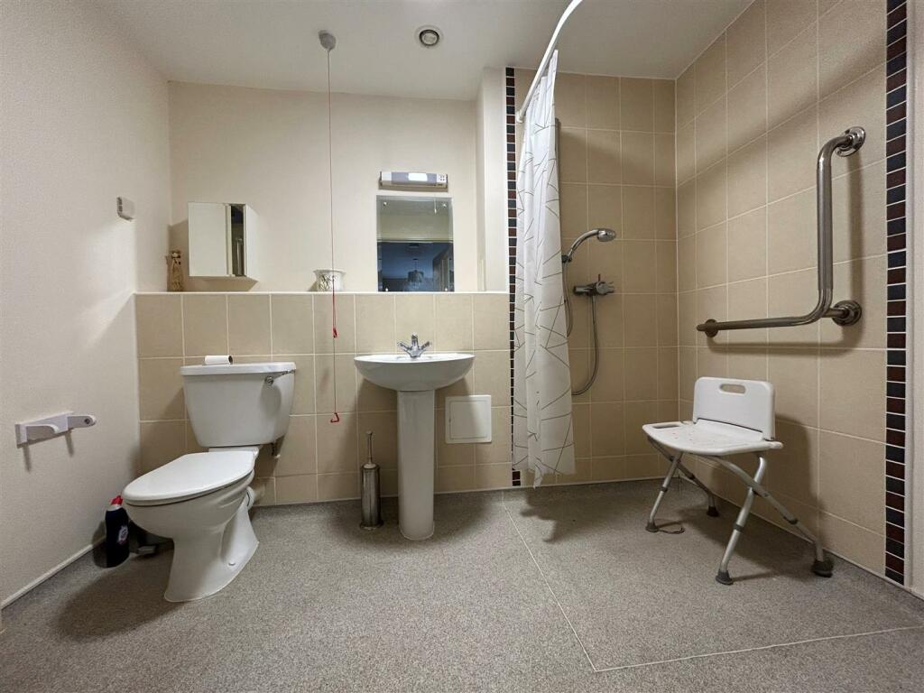 Additional property image - Queensway, Oldbury