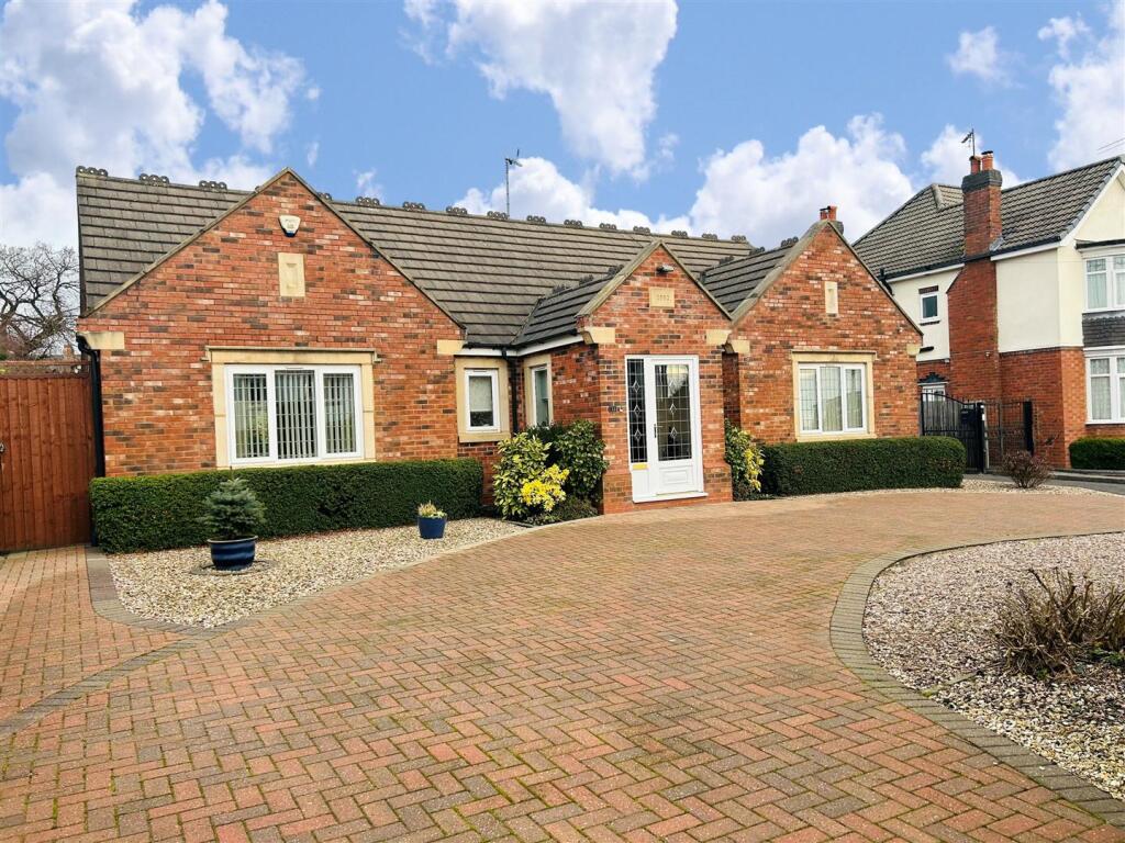Property image - Woodgreen Road, Oldbury