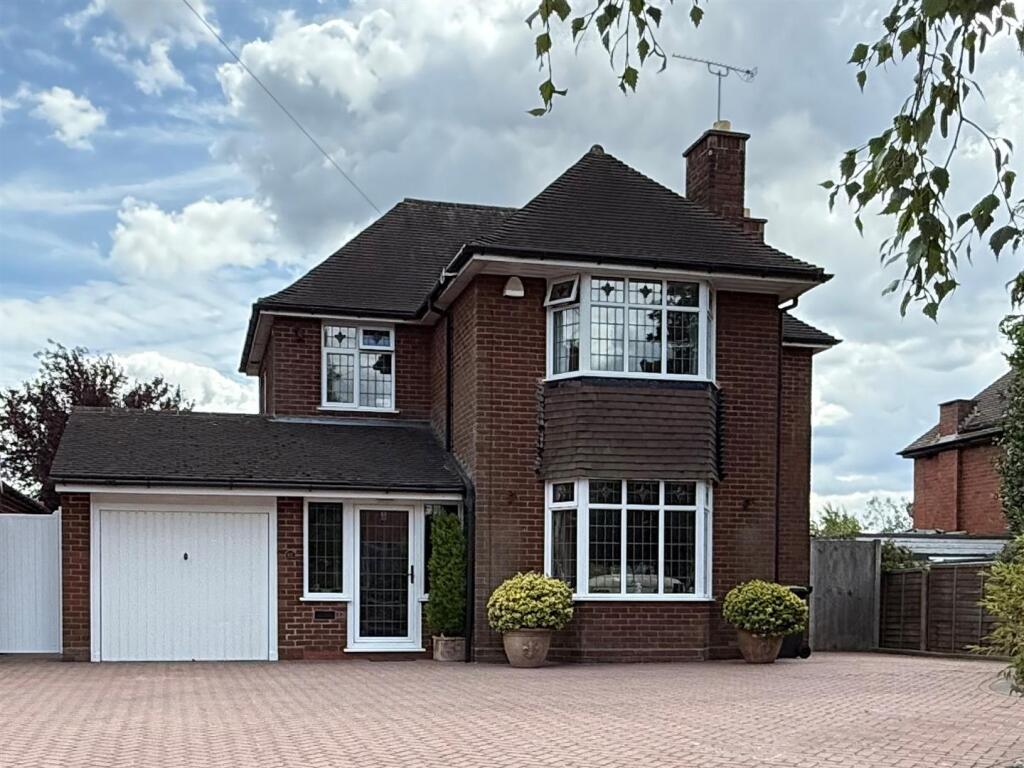 Main image of property: Manor Lane, Halesowen, West Midlands