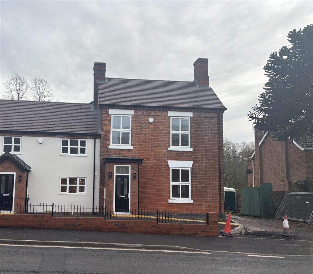 Main image of property: Birmingham Road, Blakedown