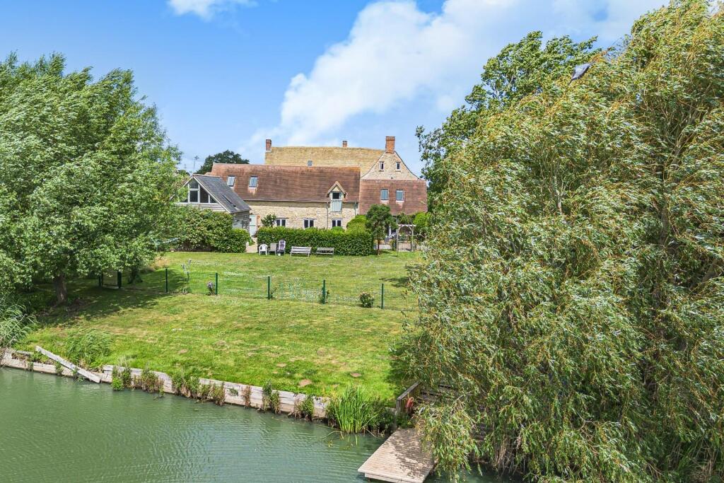 Main image of property: Chilswell Lane, Boars Hill, Oxford