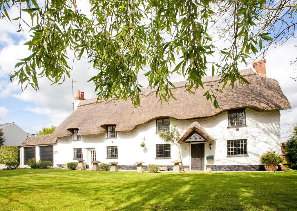 Main image of property: Woodstock Road, Yarnton, Oxfordshire