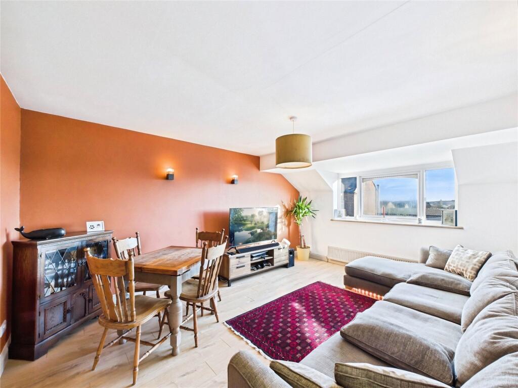 Main image of property: High Road, Chilwell, Beeston, Nottingham, NG9