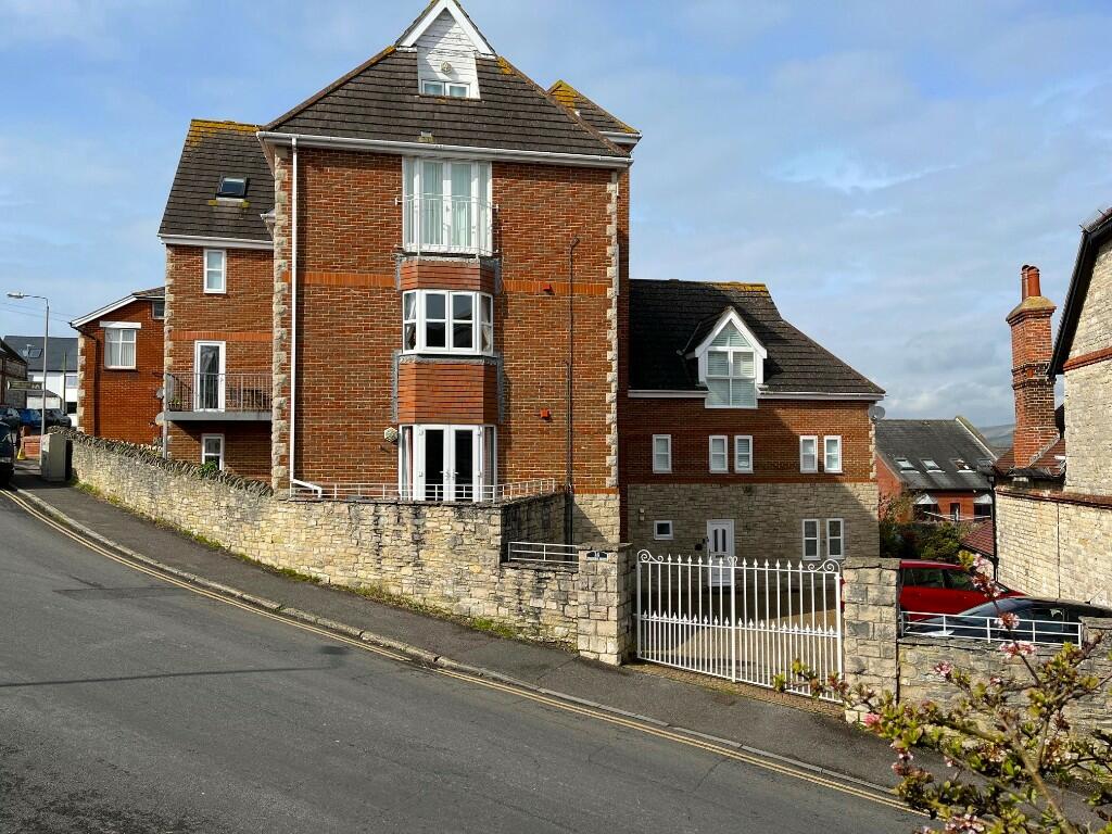 2 bedroom ground floor flat for sale in Stafford Road, Swanage, Dorset