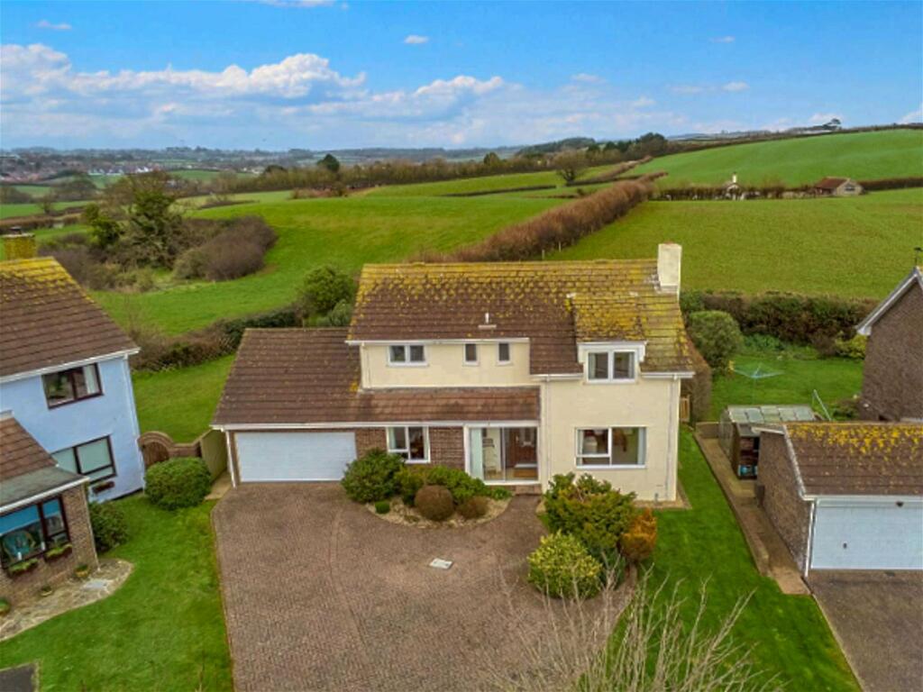 4 bedroom detached house for sale in Foxholes Hill, Exmouth, EX8 2DH, EX8