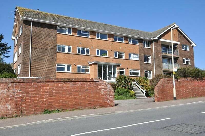 2 bedroom flat for sale in Douglas Avenue, Exmouth, EX8 2BY, EX8