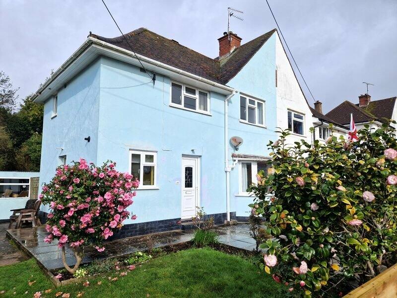 3 bedroom semidetached house for sale in Meadow Road, Budleigh