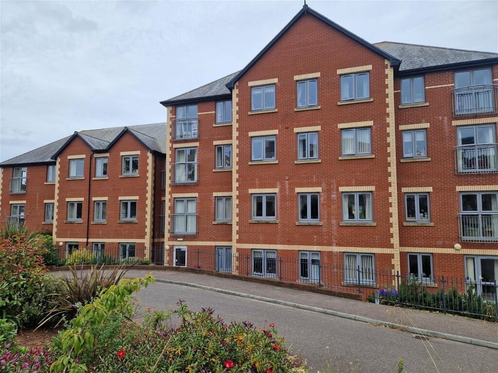 2 bedroom flat for sale in Douglas Avenue, Exmouth, EX8 2FA, EX8