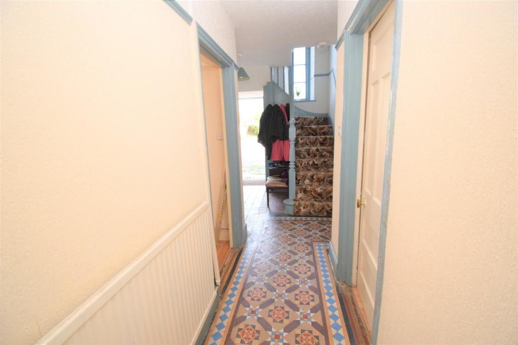 4 bedroom house for sale in Morfa Bychan, Porthmadog, LL49