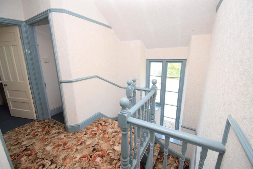 4 bedroom house for sale in Morfa Bychan, Porthmadog, LL49