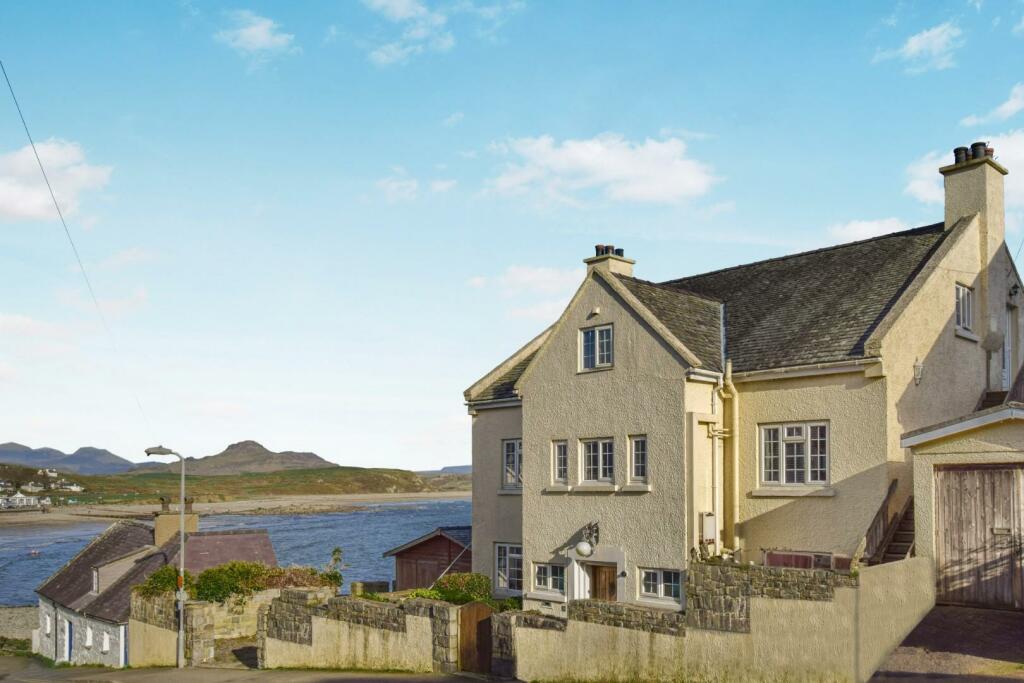 2 bedroom apartment for sale in Lon Felin, Criccieth, Criccieth, LL52