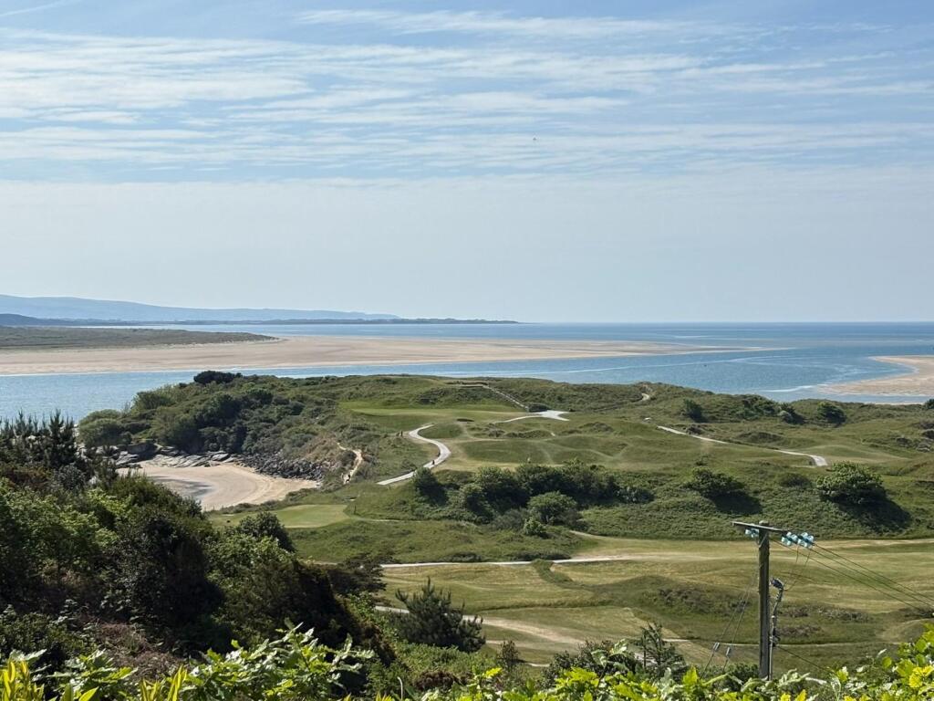 Main image of property: Garreg Wen, Morfa Bychan